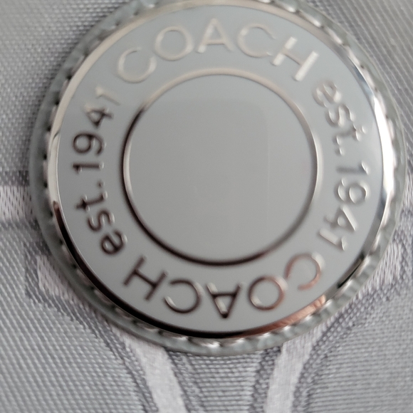 - 😀- GUC Coach Bag - Picture 2 of 16